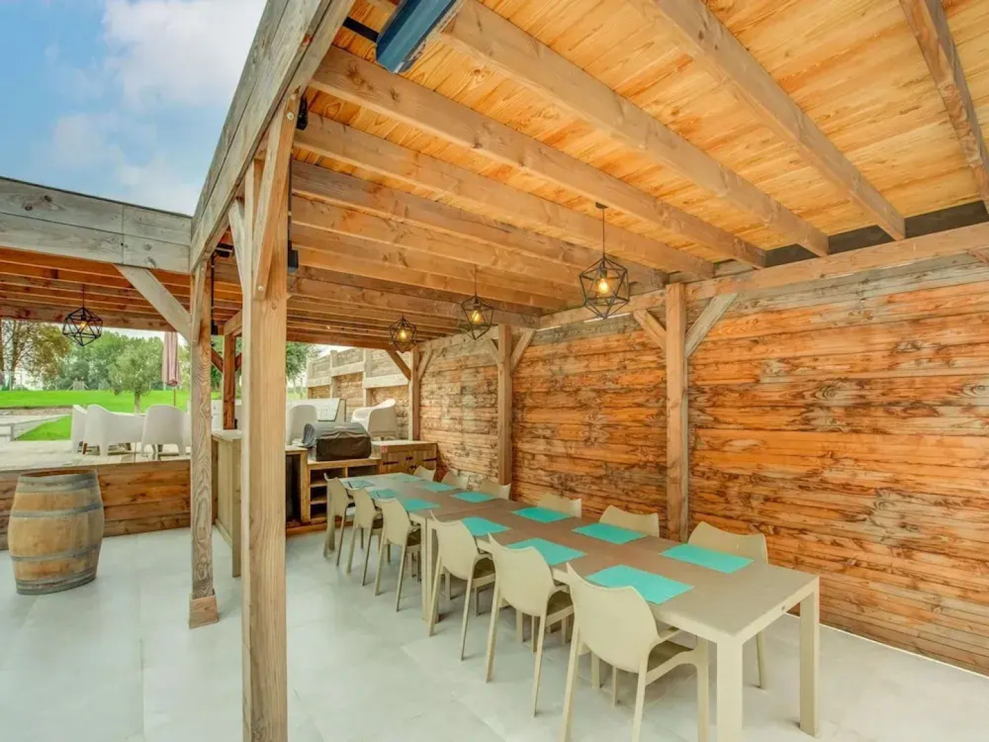 Lush Holiday Home in Vlaanderen With Private Pool