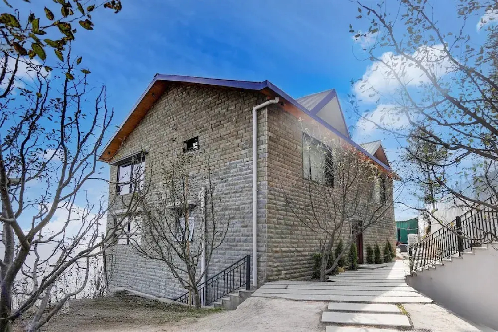 Sunday Premium 5 BHK Villa Mihika, Shimla