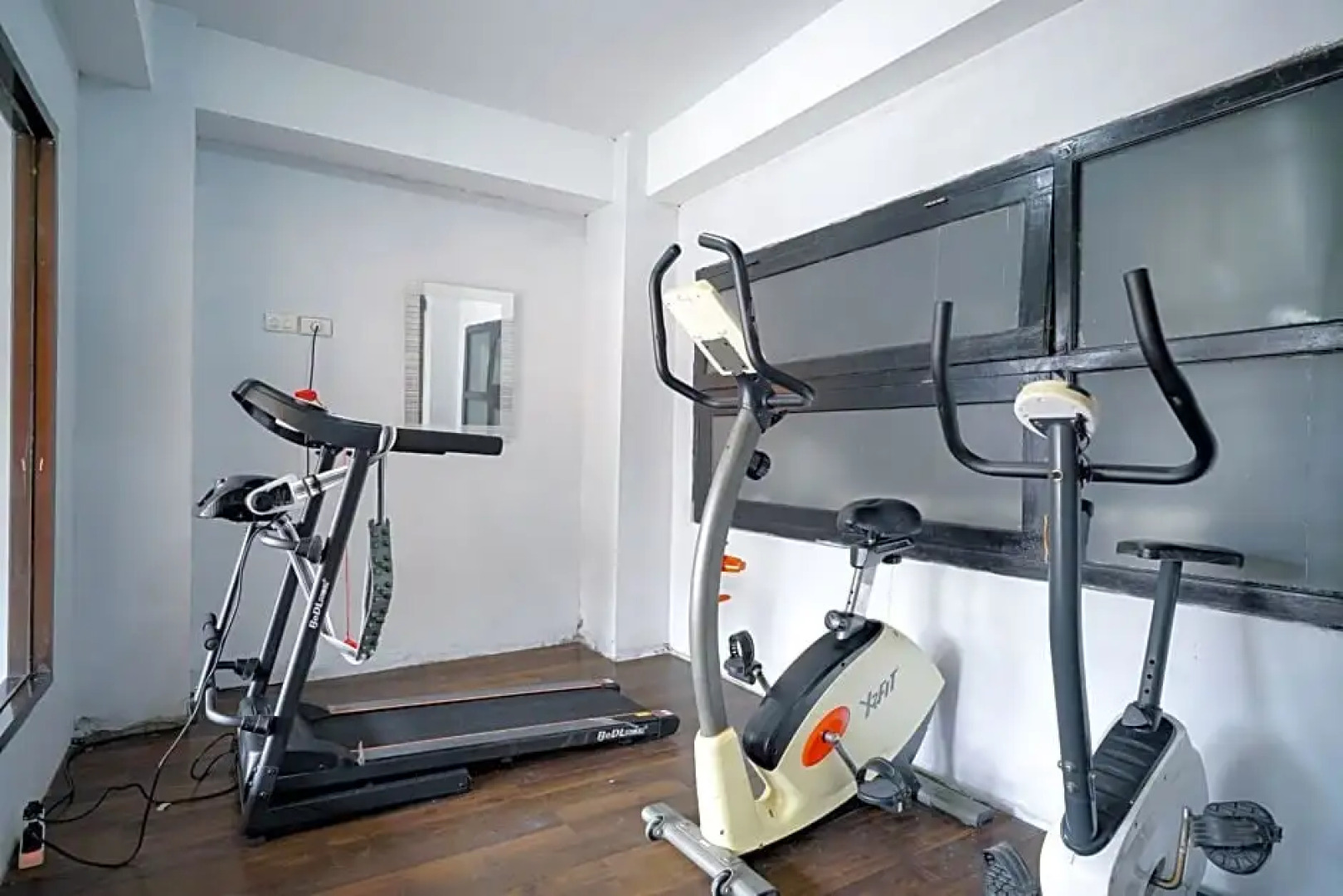 RedDoorz Premium @ Raja Hostel Syariah Lampung