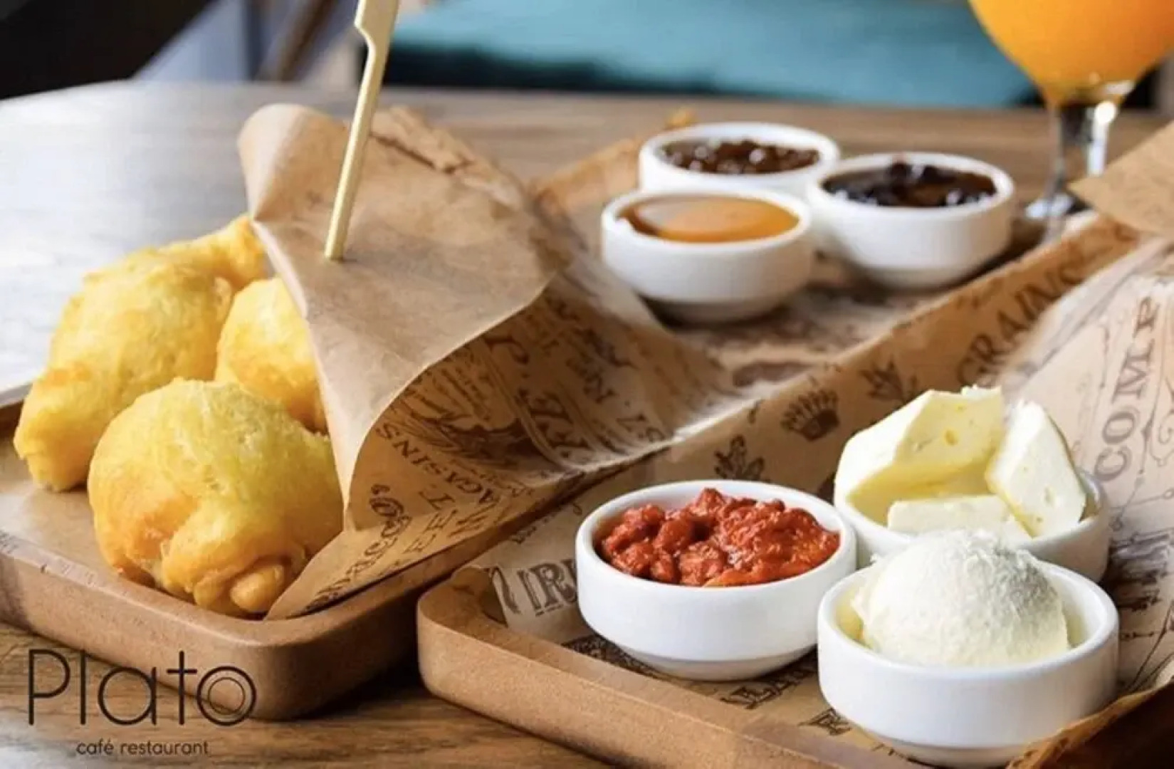 Teanna Lux Apartments