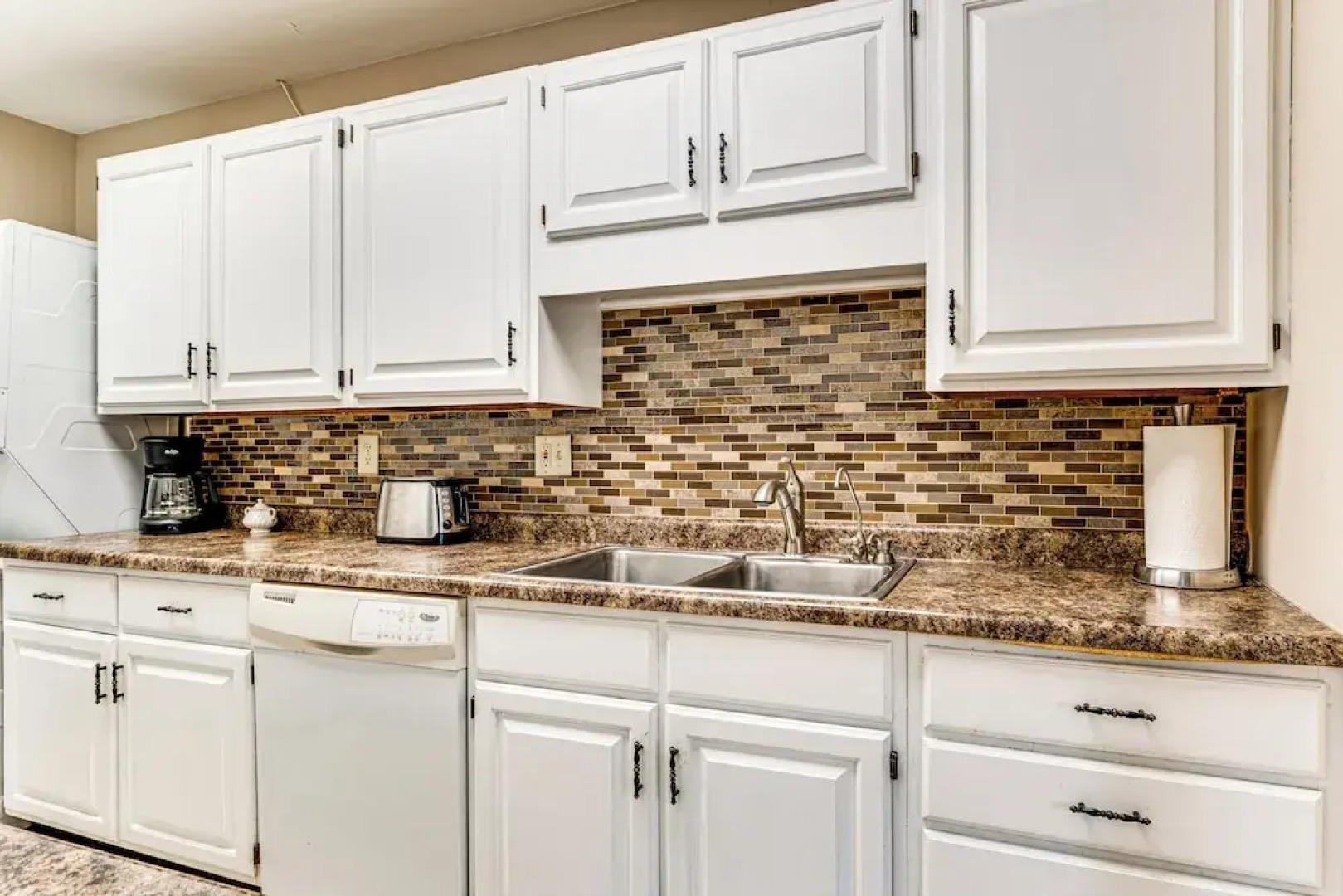 2 Mi to Purdue: Modern Home in West Lafayette