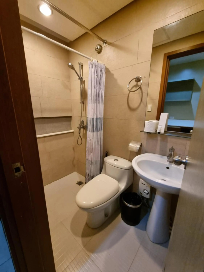 One Tagaytay Place Condo by Dean