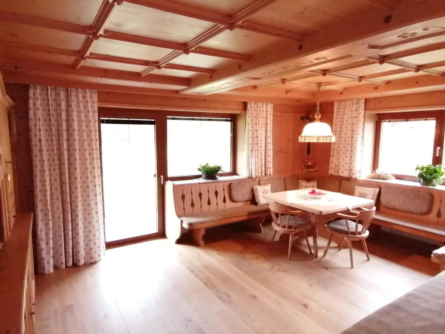 Apartmenthaus PARADISE