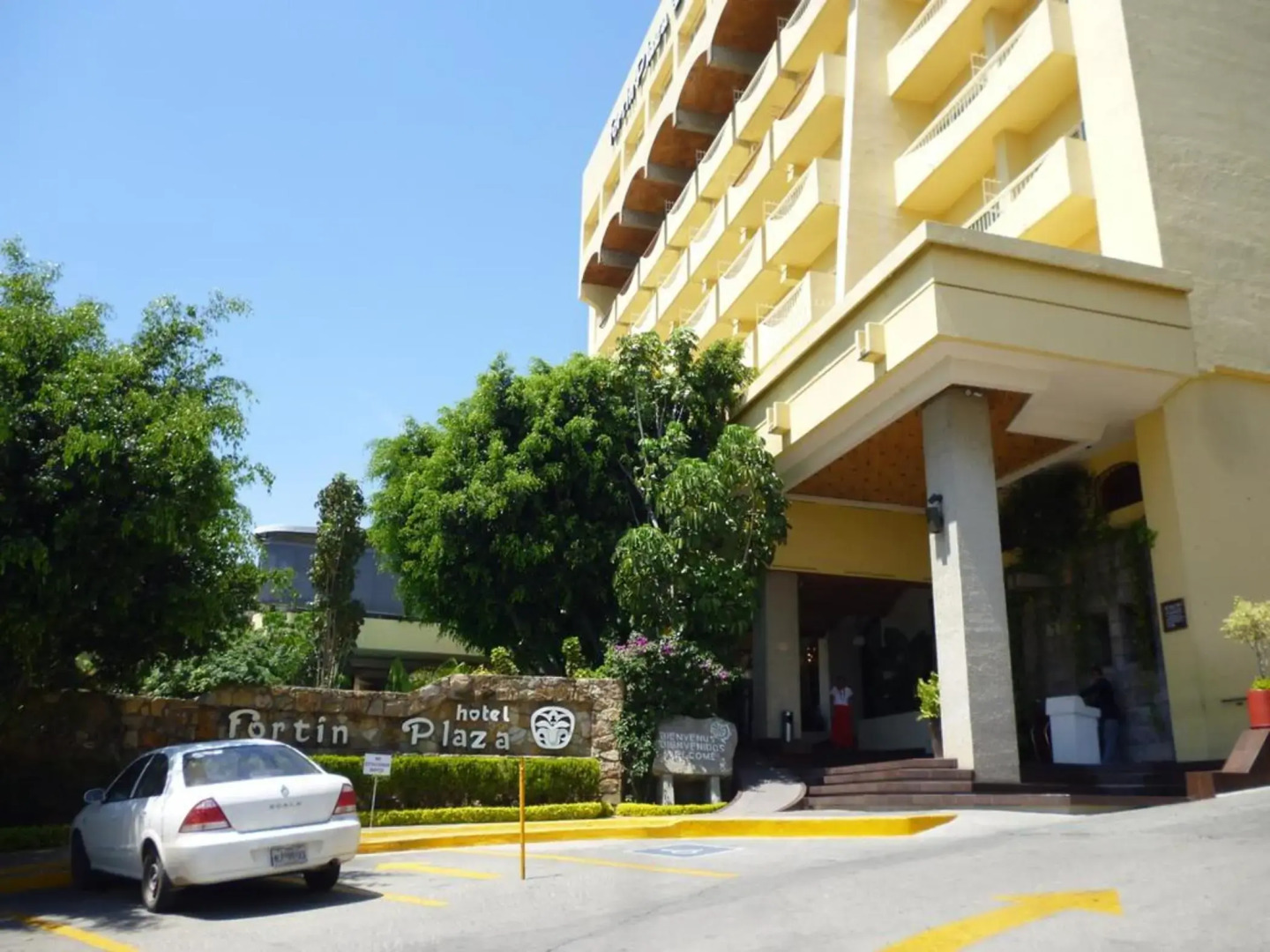Hotel Fortin Plaza