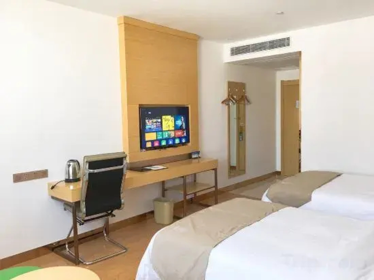 Green Tree Inn Smart Selection Hotel (Jinxi Jinxiu Huacheng Branch)