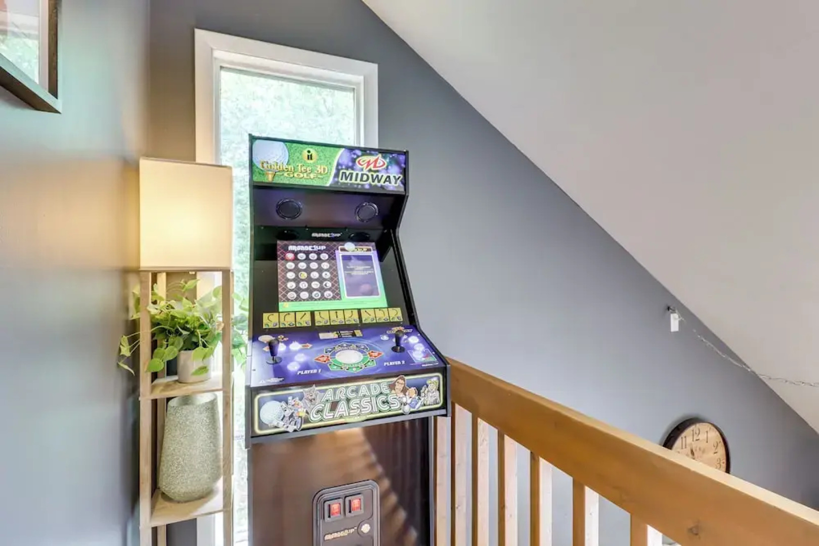 Hot Tub, Fire Pit & Barrel Sauna: Poconos Abode