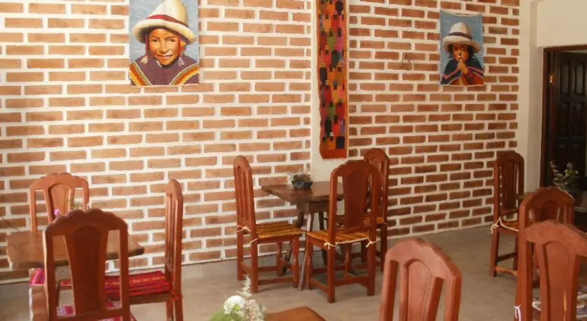 Hostal Amancay