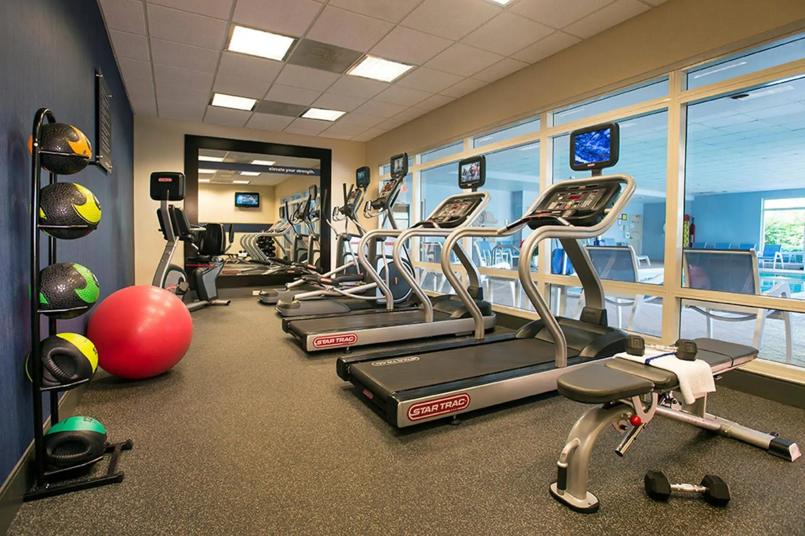 Hampton Inn Dulles - Cascades