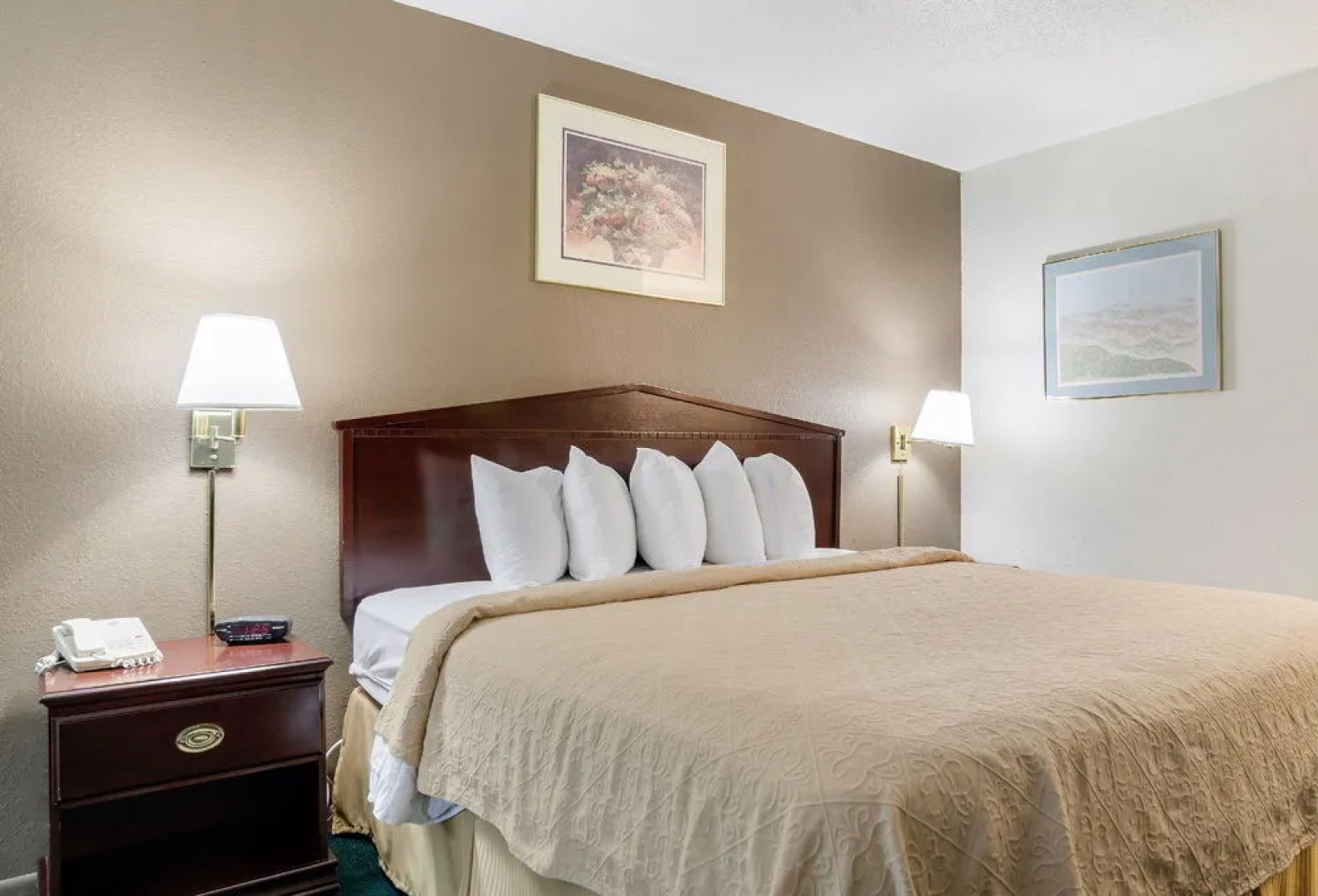 Colby Inn and Suites