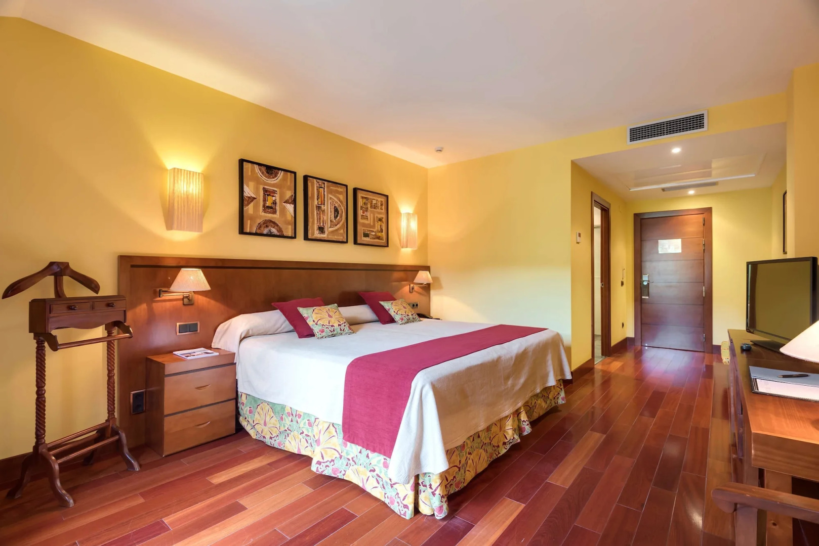 Hotel Monasterio de Boltana & SPA