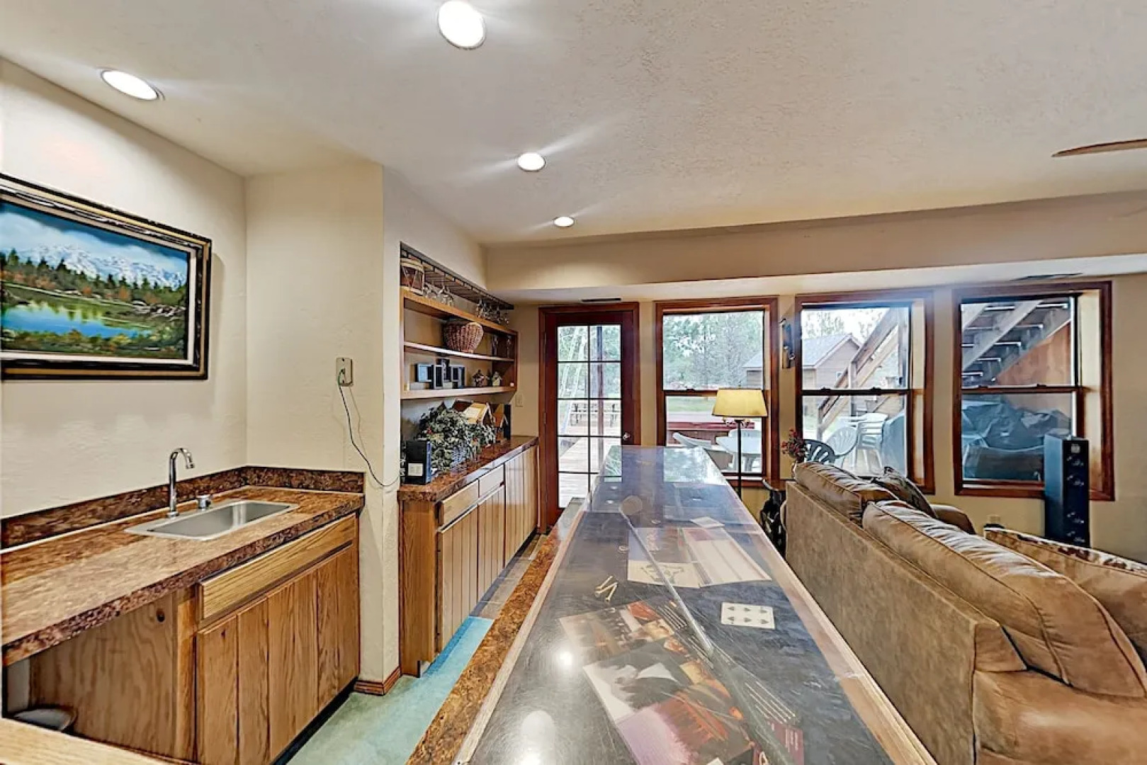 16973 Buck Horn Dr Home 5 Bedrooms 3.5 Bathrooms Home