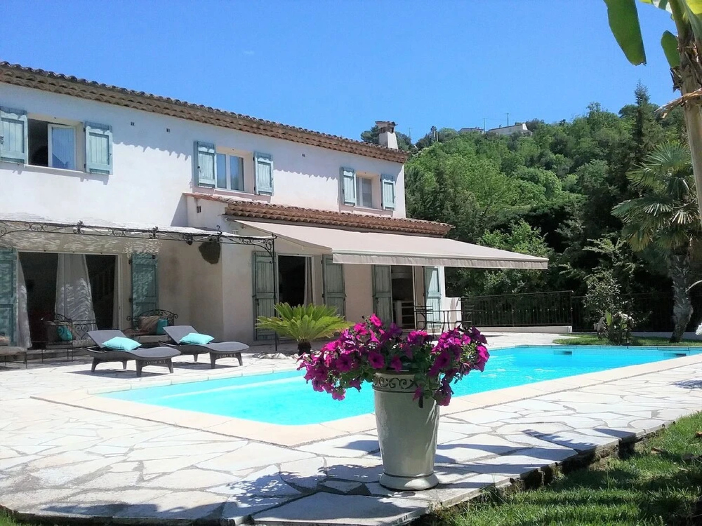 Peaceful Villa in Saint Paul de Vence With Swimming Pool
