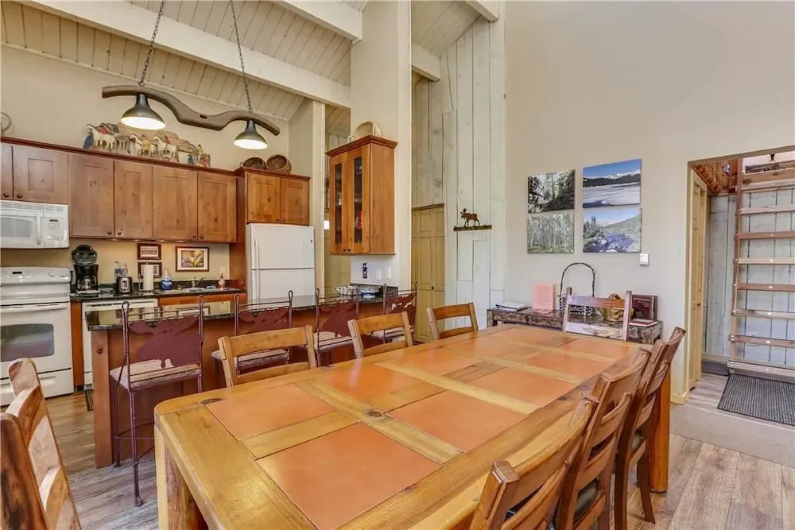 Sundowner 2 BR Plus Loft Condo