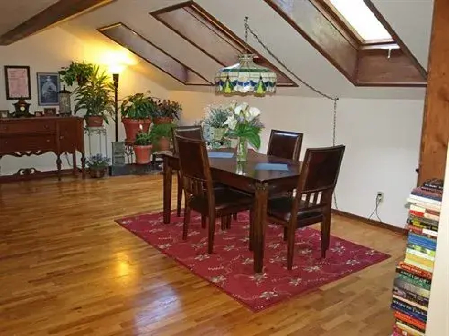 Whispering Pines Inn