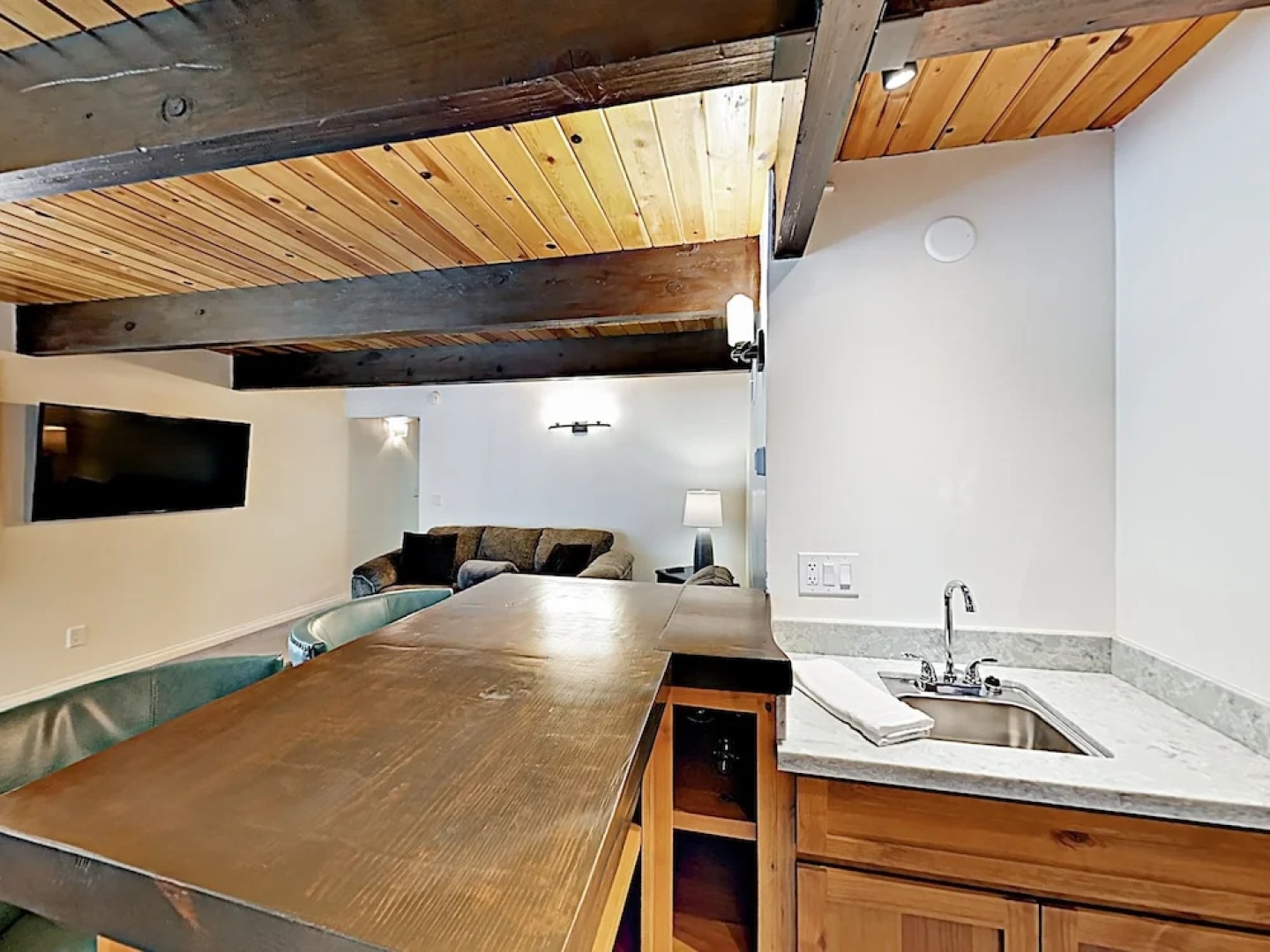 266 Lake Arrowhead - 4 Br Home