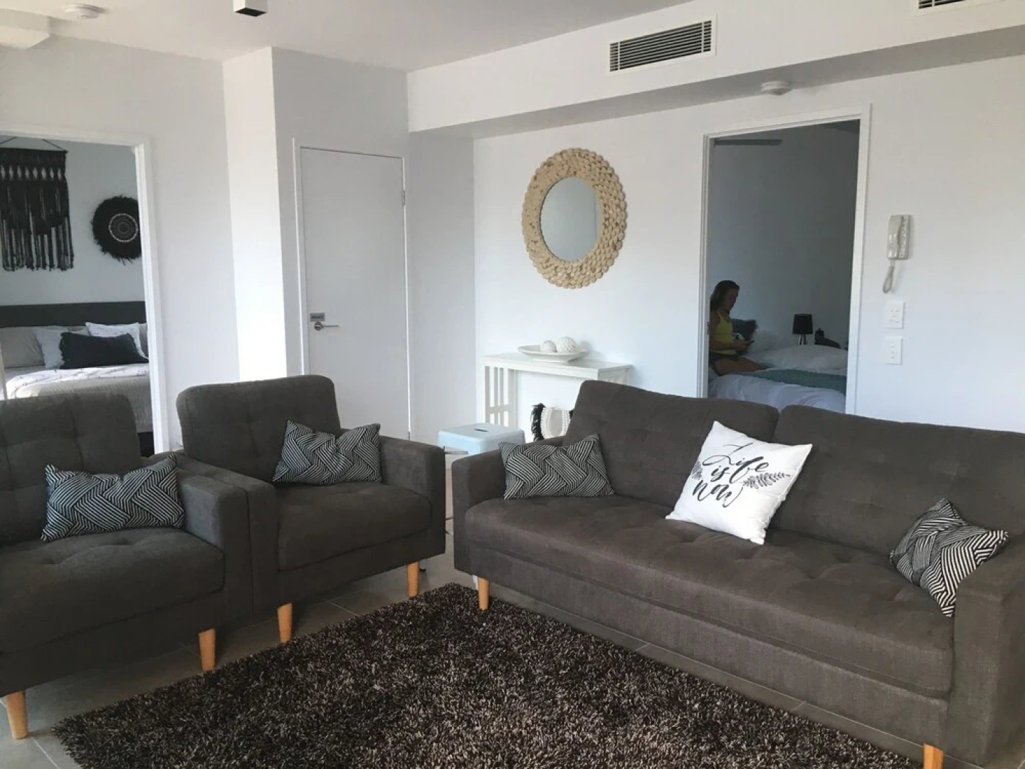 Elysee Apartments
