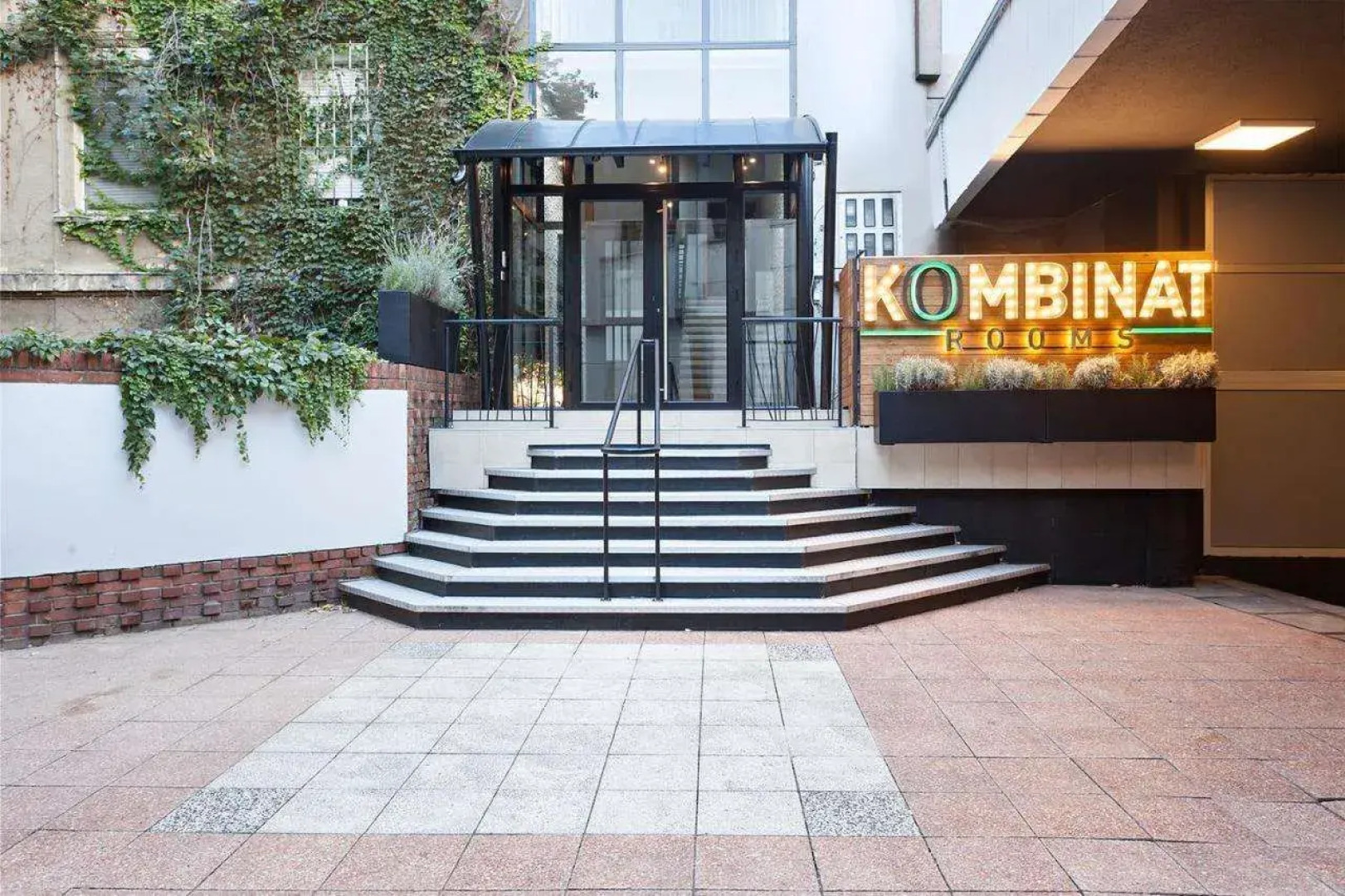 Kombinat Rooms City Center