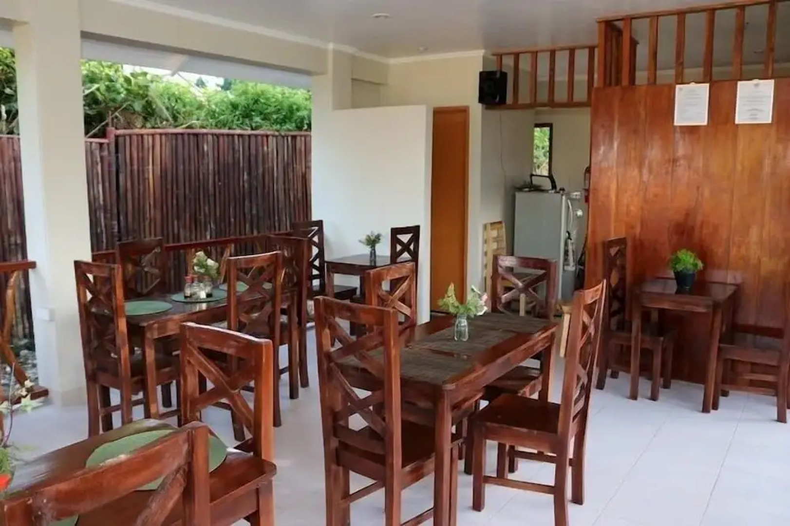 D's Ocean View Beach Resort