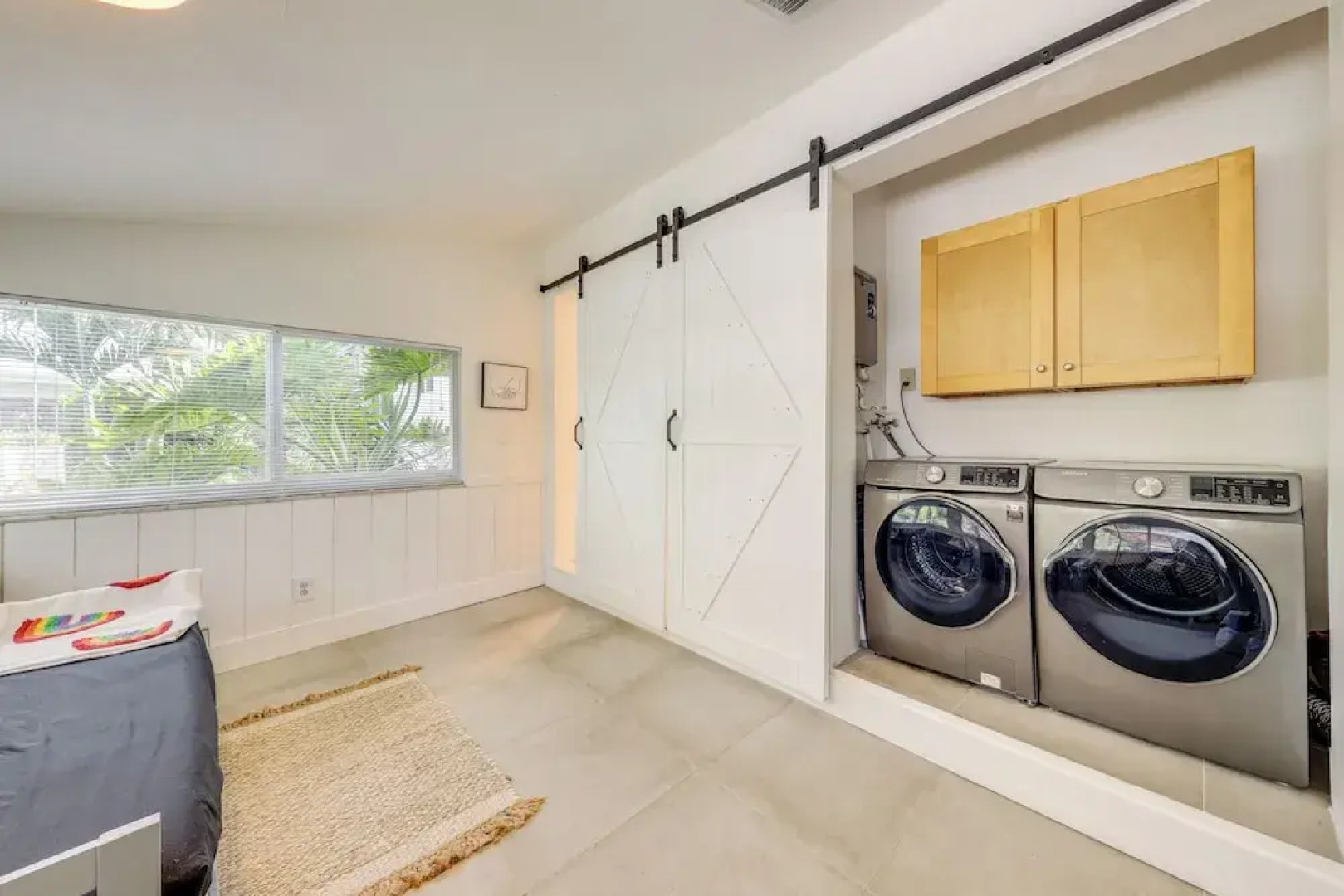 4 Mi to the Beach: Pet-friendly Oakland Park Home