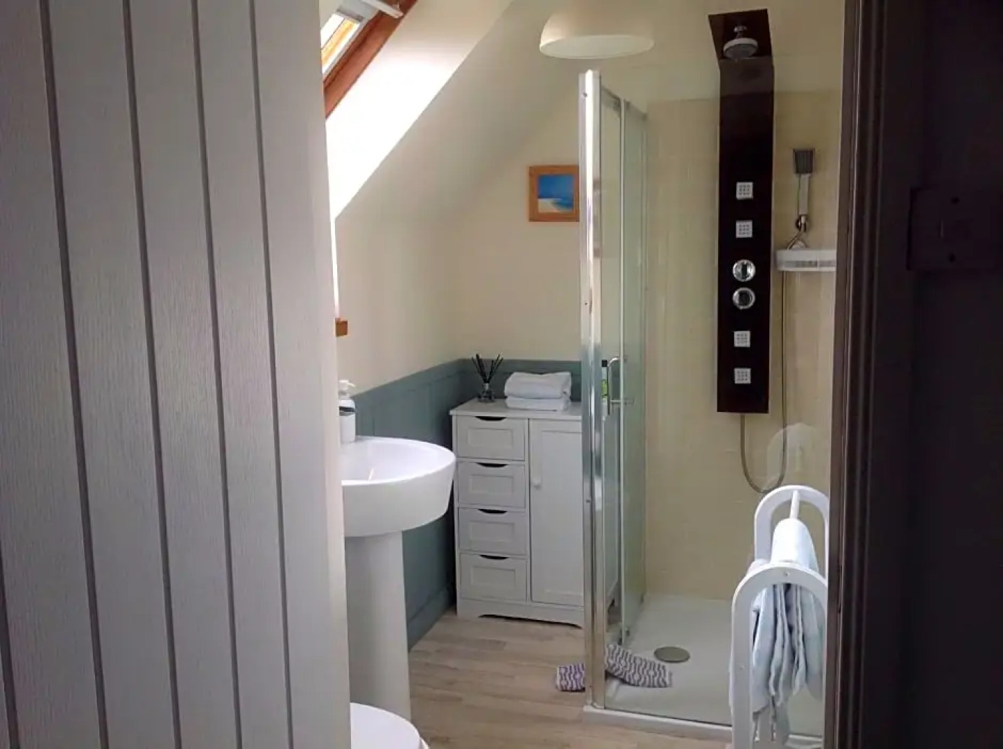 Oakwood Bed  Breakfast