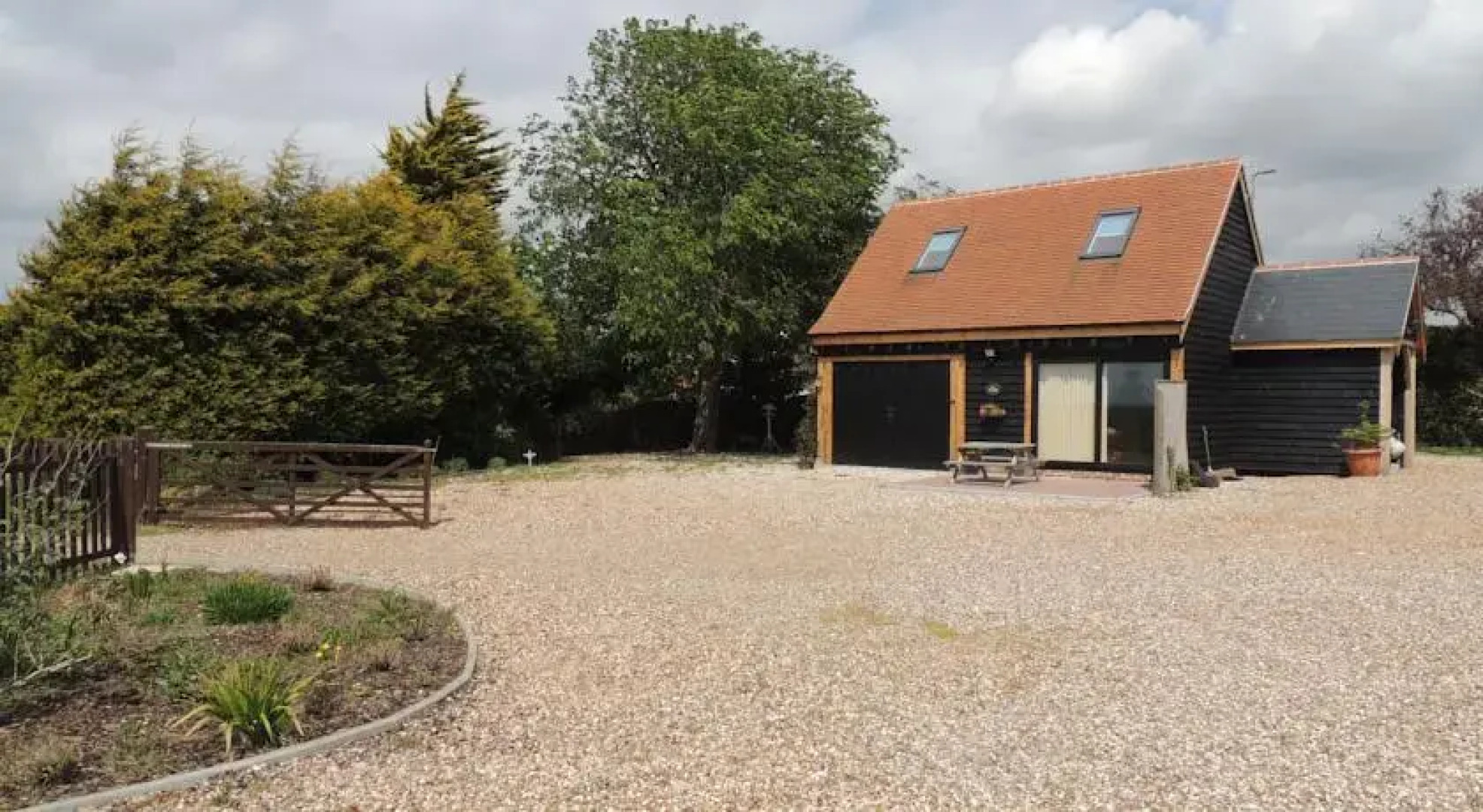 Wild Acre Cart Lodge