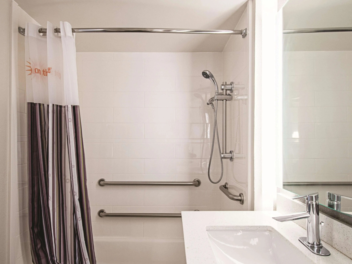 La Quinta Inn & Suites by Wyndham Cincinnati Sharonville