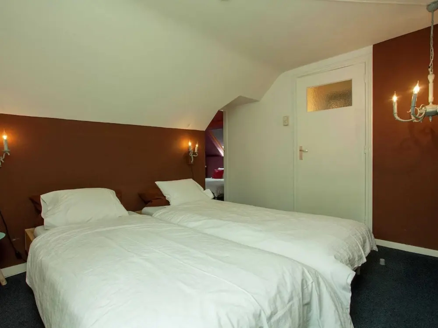 Majestic, Large Holiday Home near Leende Located Between Meadows & Forests