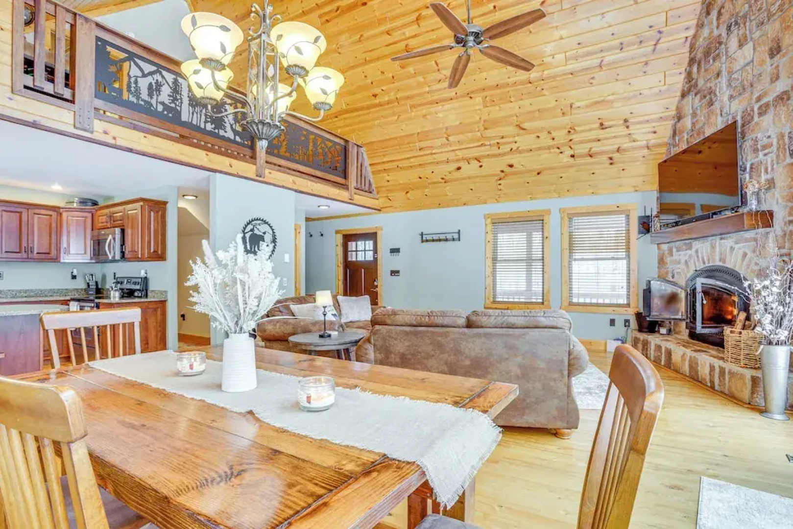 Hike, Ski & Raft: Terra Alta Cabin w/ Large Deck