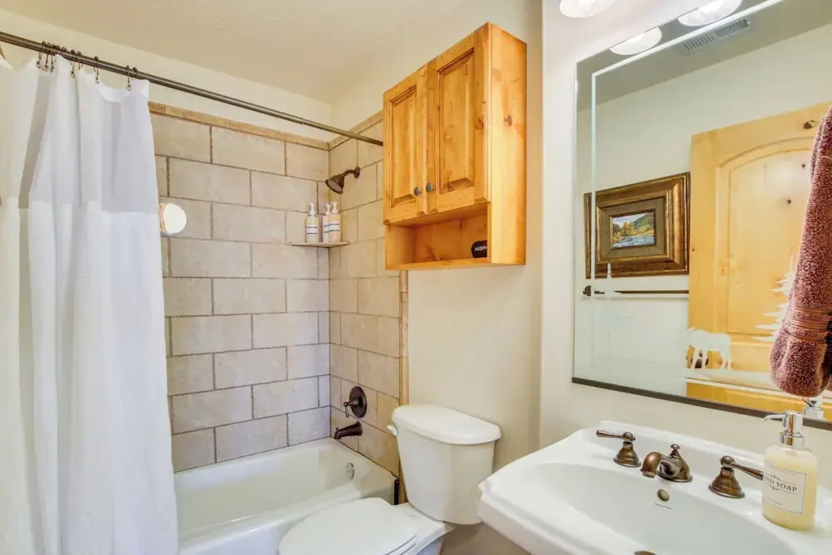 Mtn-view Gem Near Skiing & Golf in Eden!