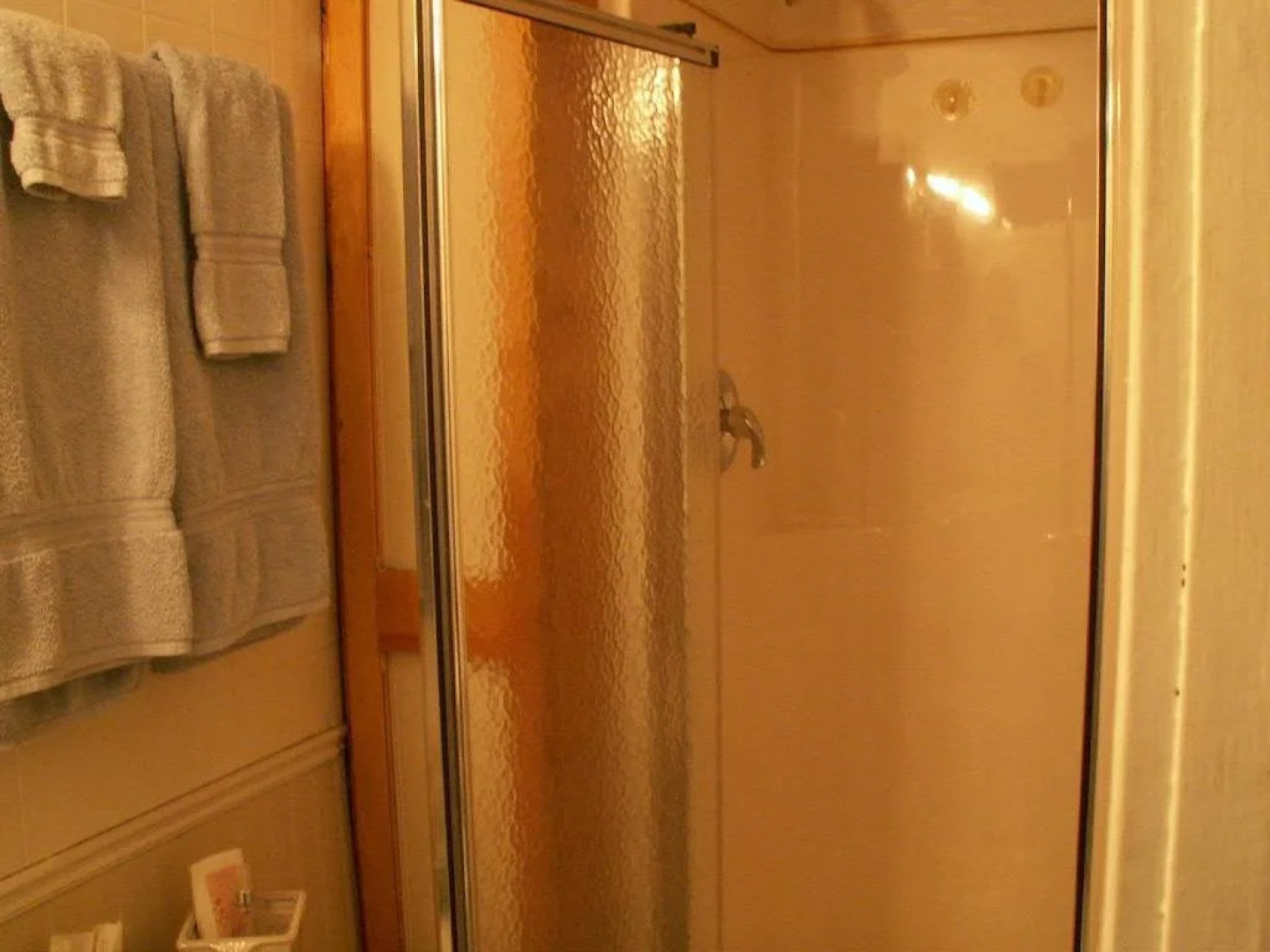 Canalside Restaurant, Inn & Kitchen store