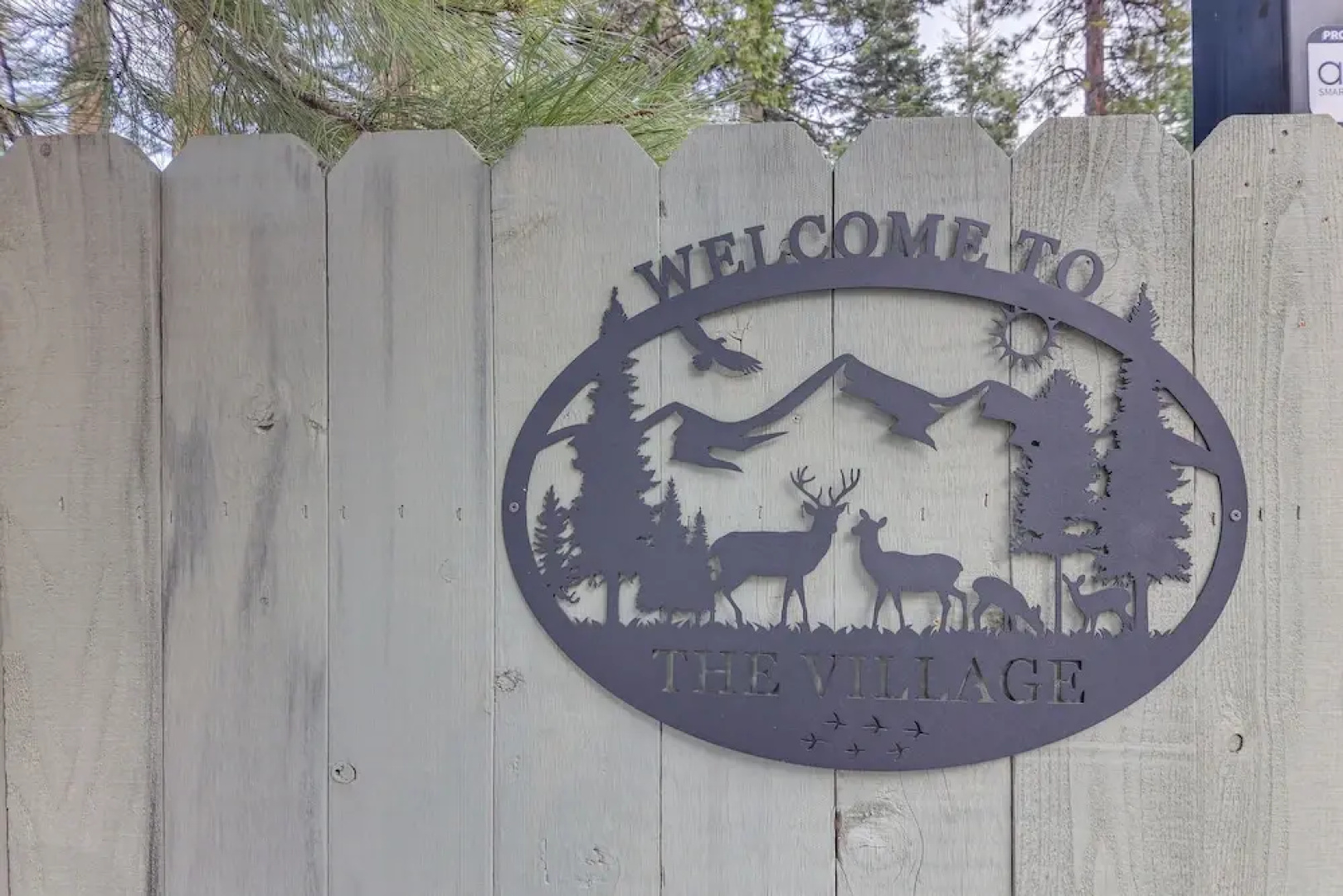 Quiet Lake Almanor Cabin, Steps to Fishing