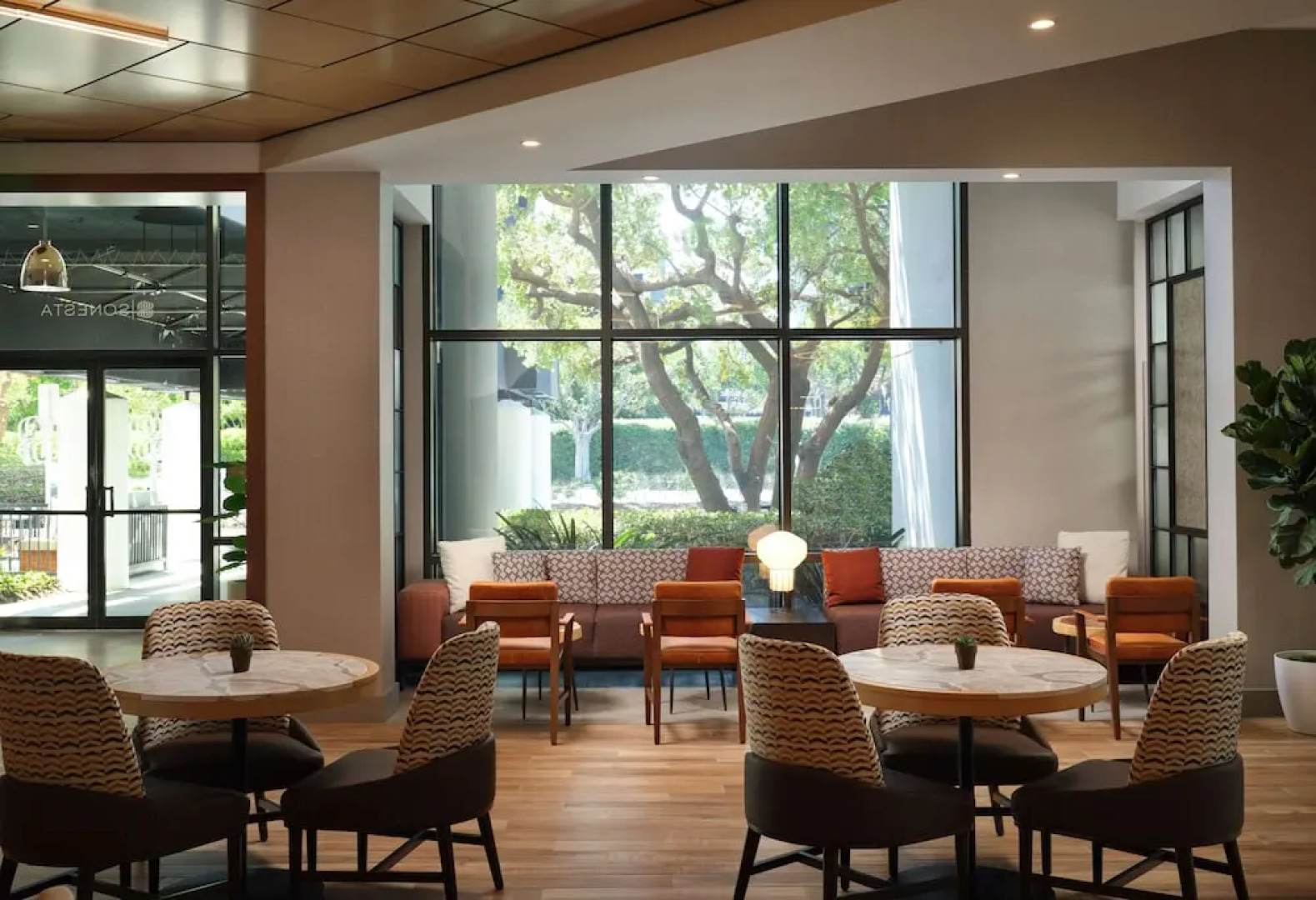 Wyndham Irvine-Orange County Airport