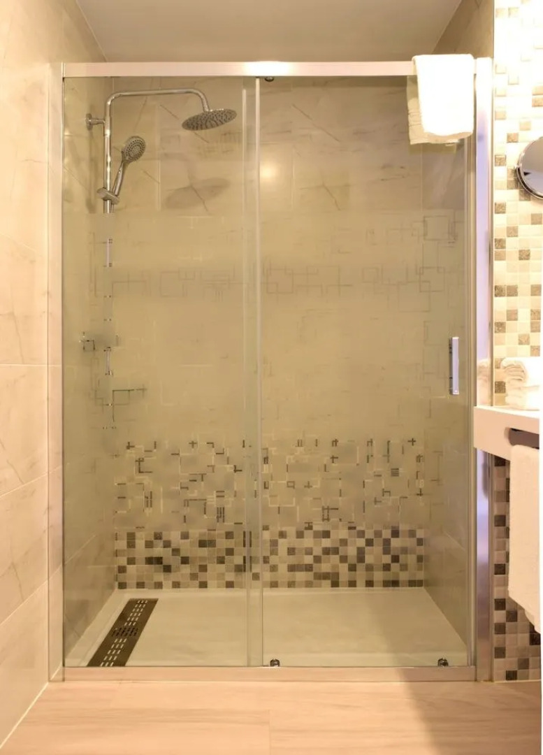 Отель New Bilbao Airport