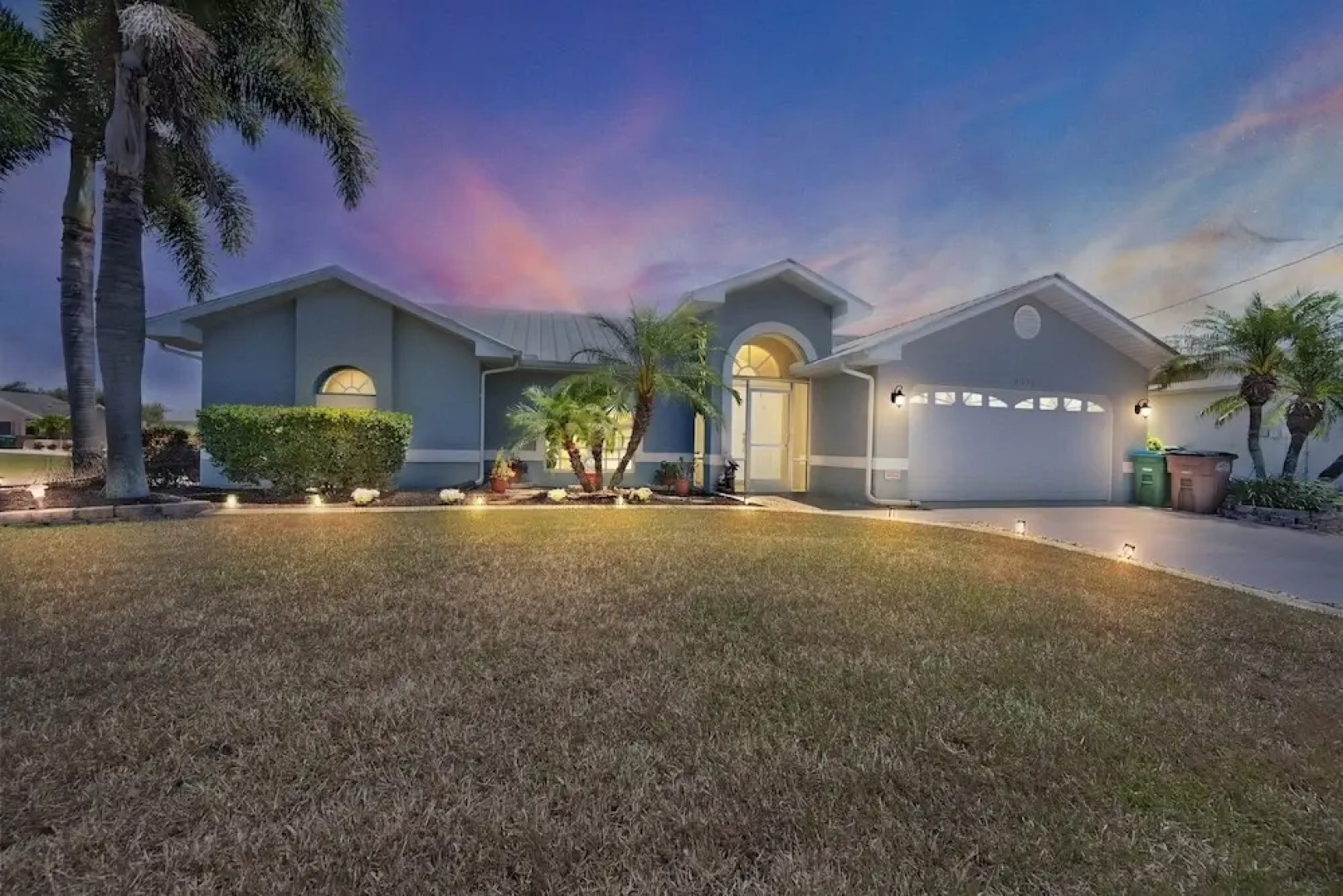 Gorgeous Villa In Cape Coral, Florida's Gulf Coast 3 Bedroom Villa by Redawning