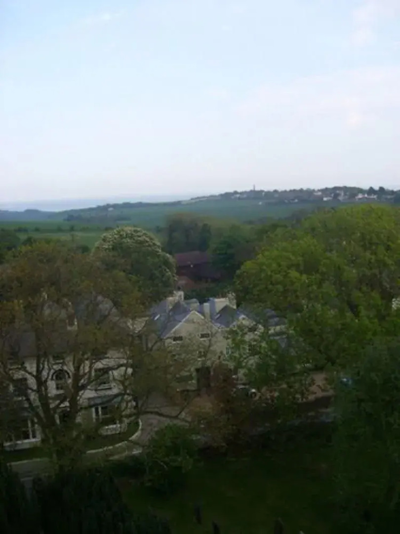 The White Cliffs Hotel