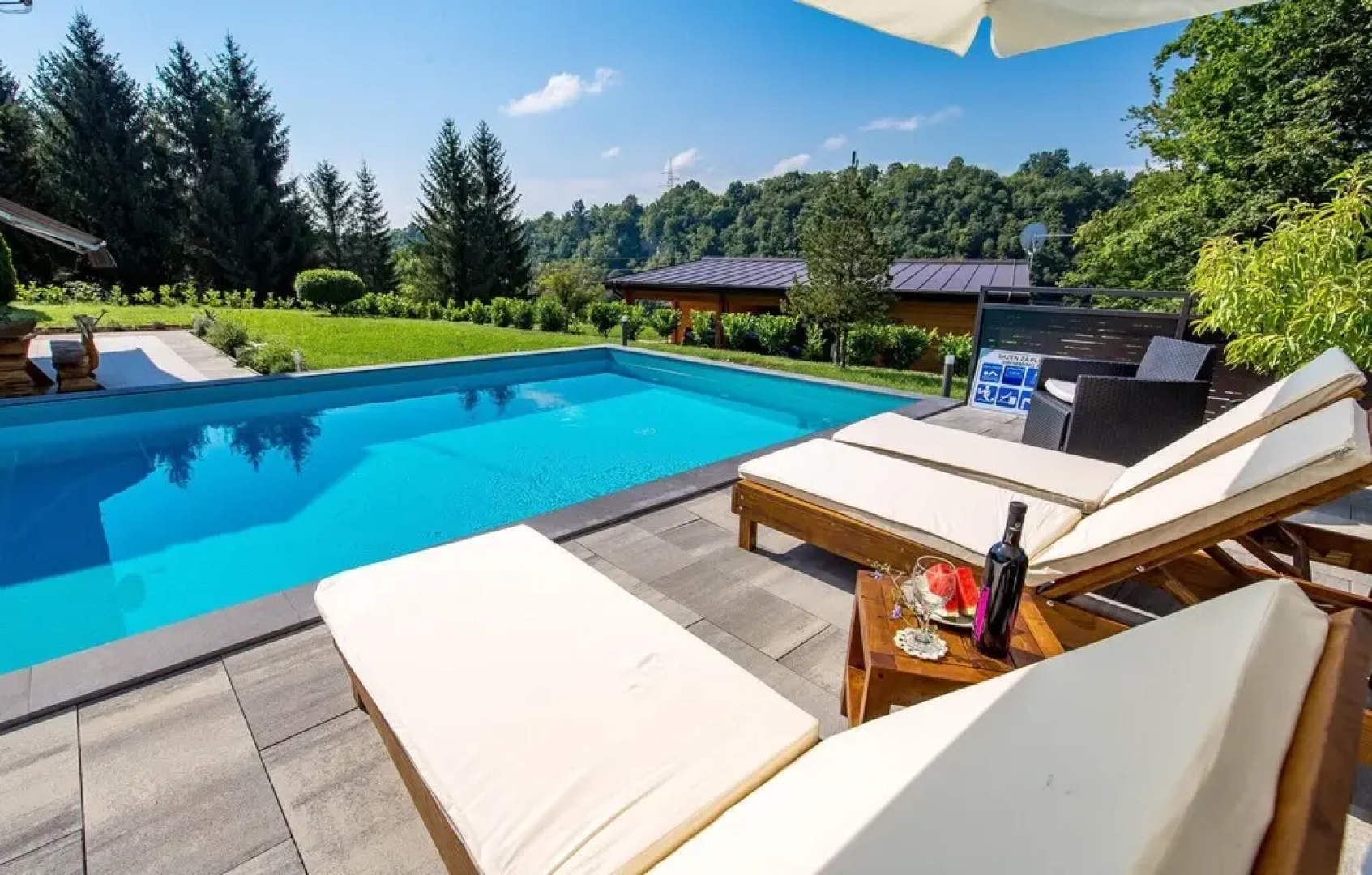 Stunning Home in Slunj With 3 Bedrooms, Wifi and Outdoor Swimming Pool