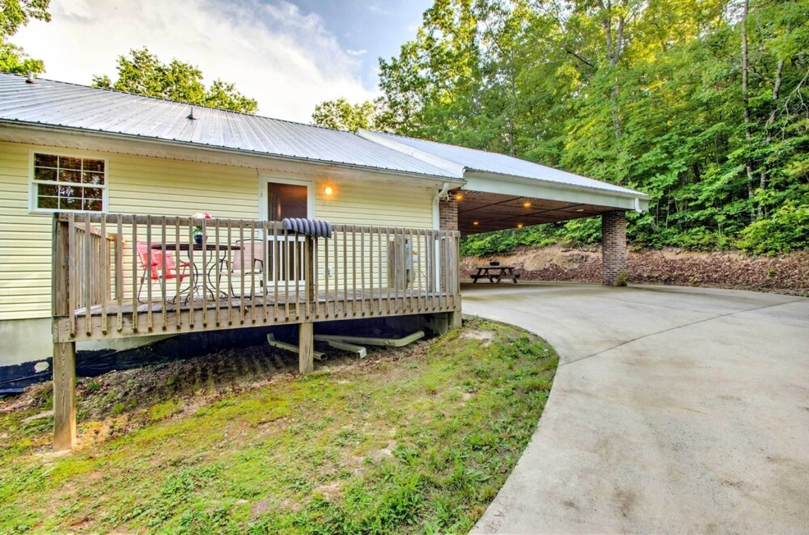 Cedar Mountain House on 12 Acres - Near Trails!