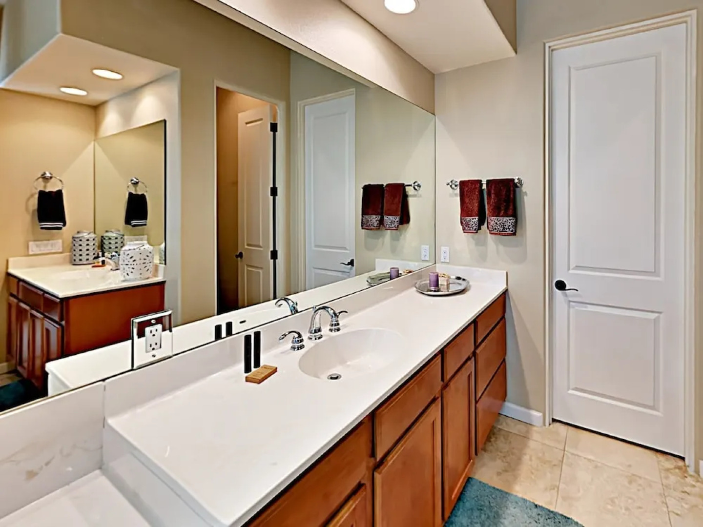 Mountain View La Quinta Stunner by RedAwning