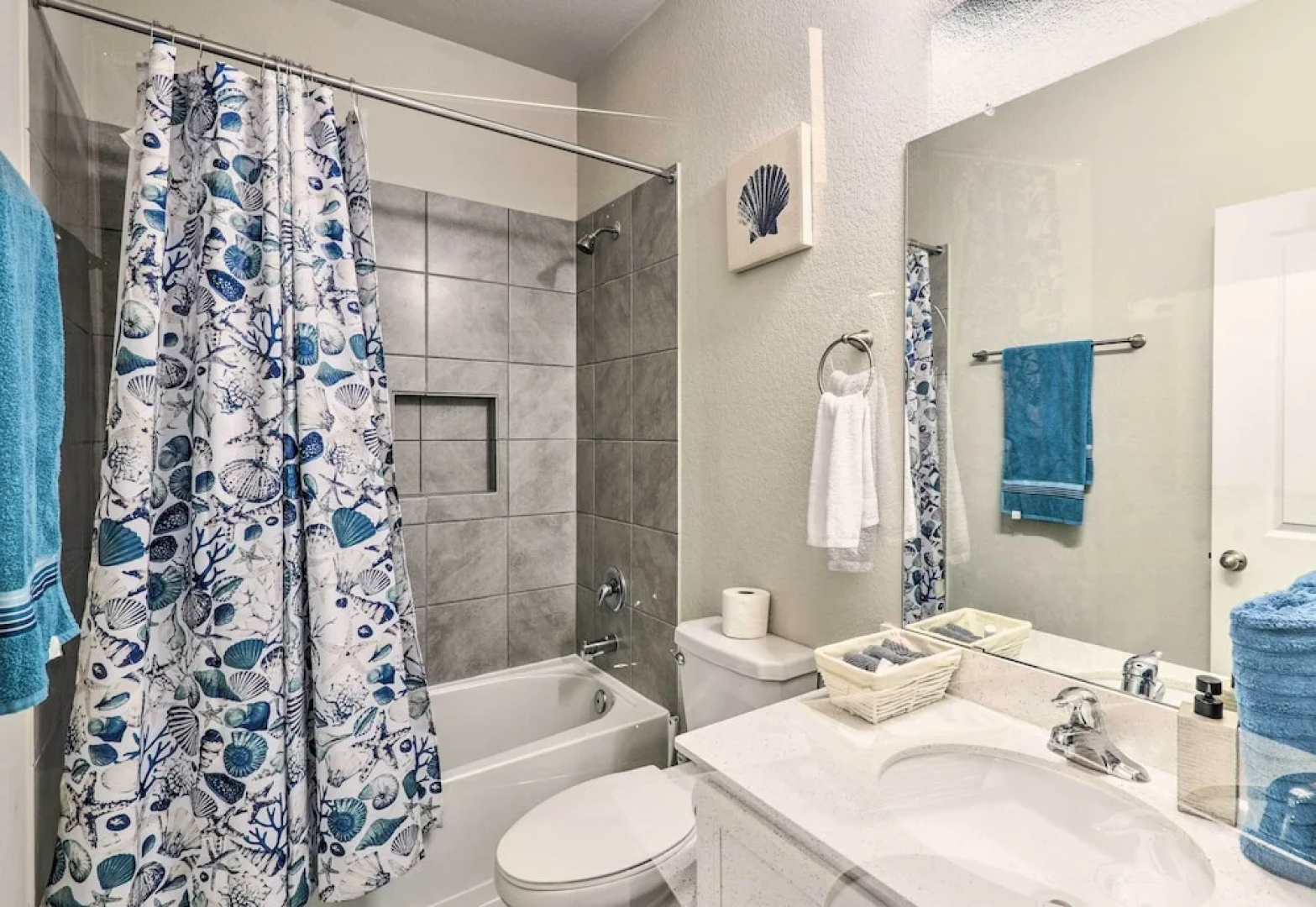 La Porte Getaway w/ Deck: Steps to Beach!