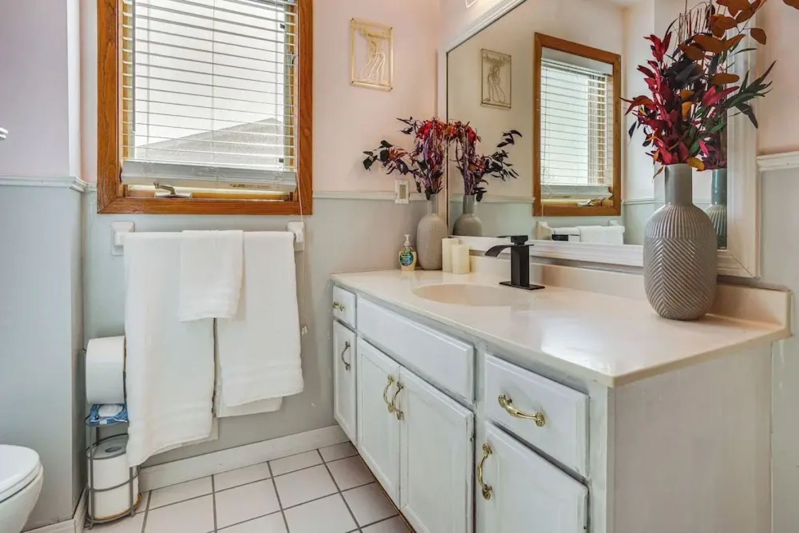 Minneapolis Family Home < 6 Mi to Boom Island Park