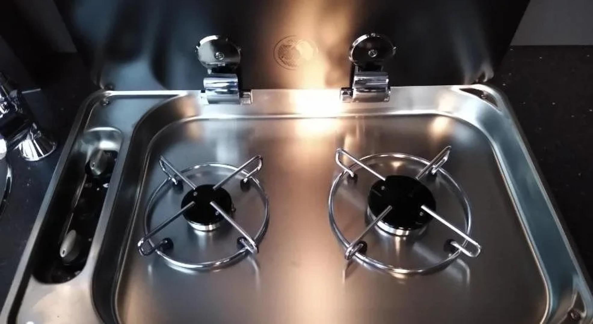 Arctic Guesthouse & Igloos