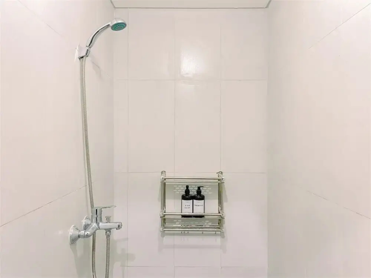 Warm And Homey Studio At Royal Sentul Park Apartment
