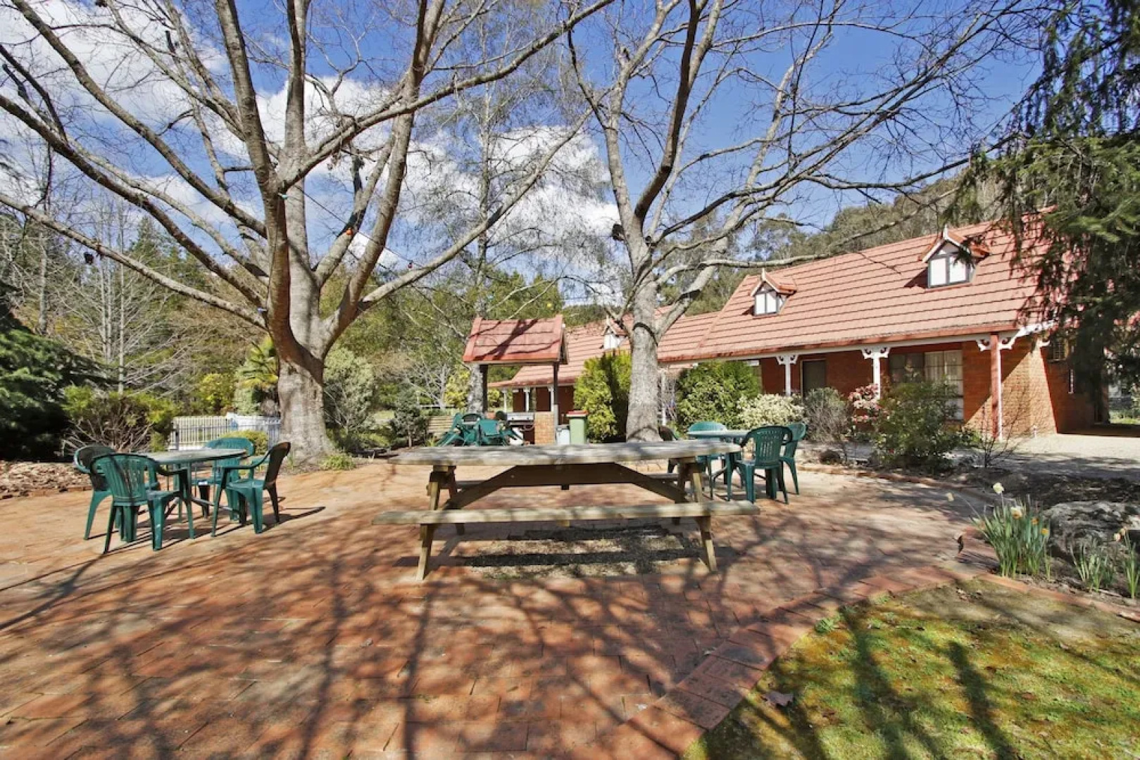 Oak Cottage - Tudor Village Unit 5