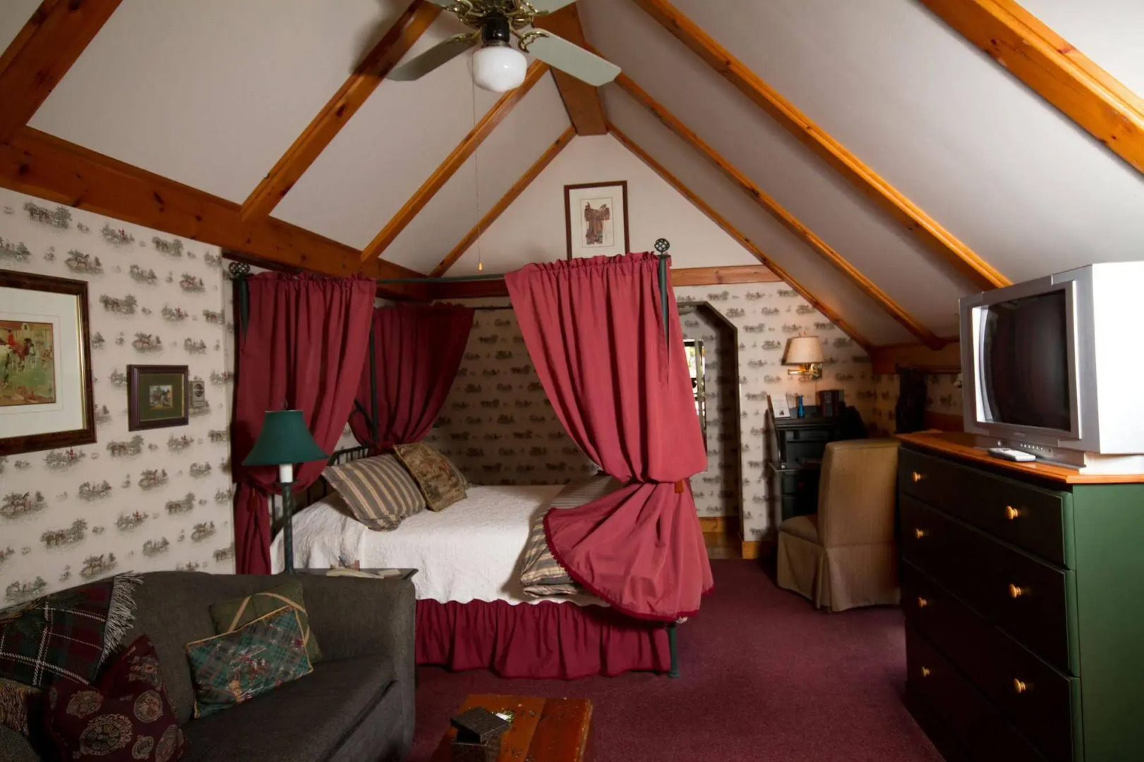 Victoria's Historic Inn