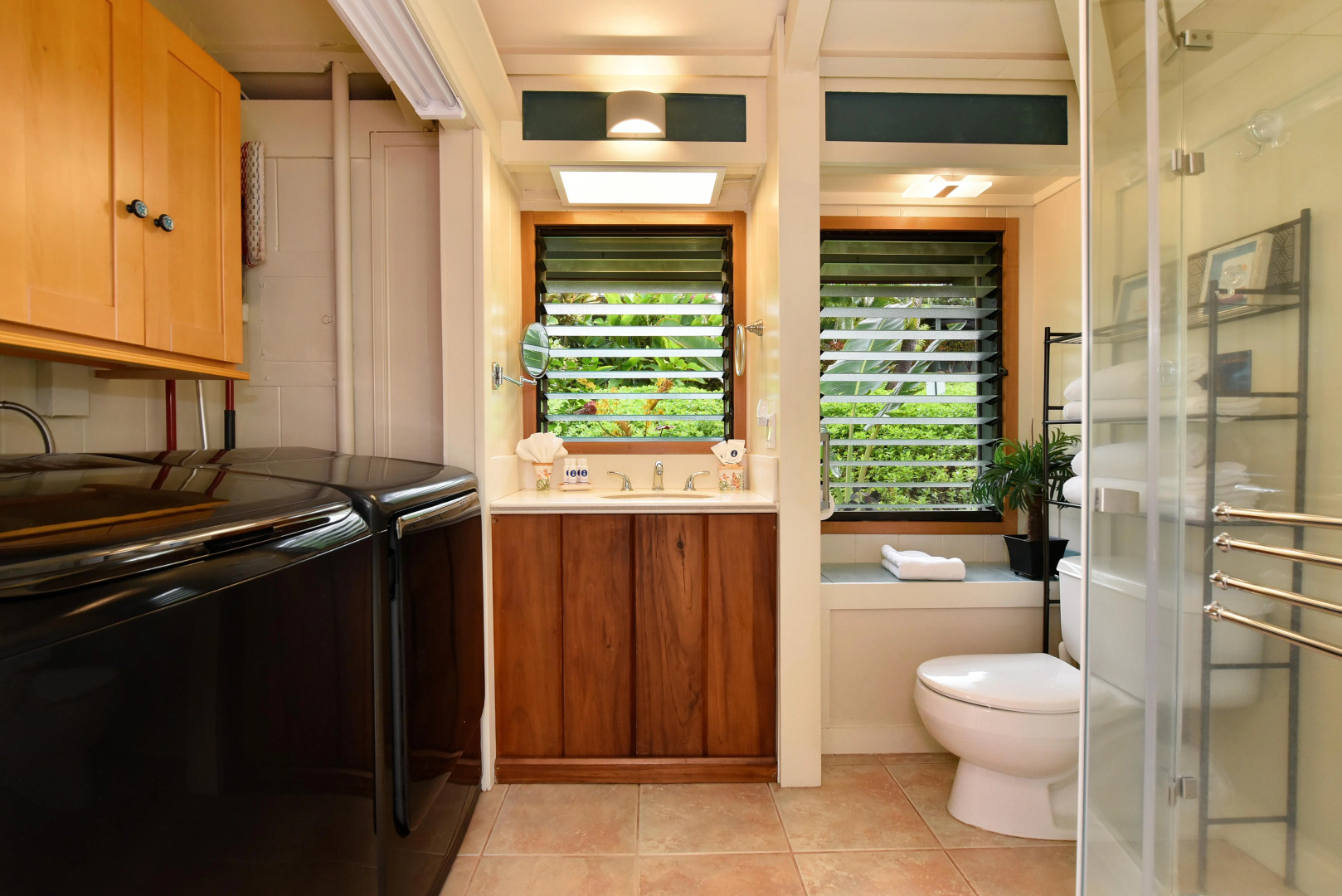 International Colony Club 34