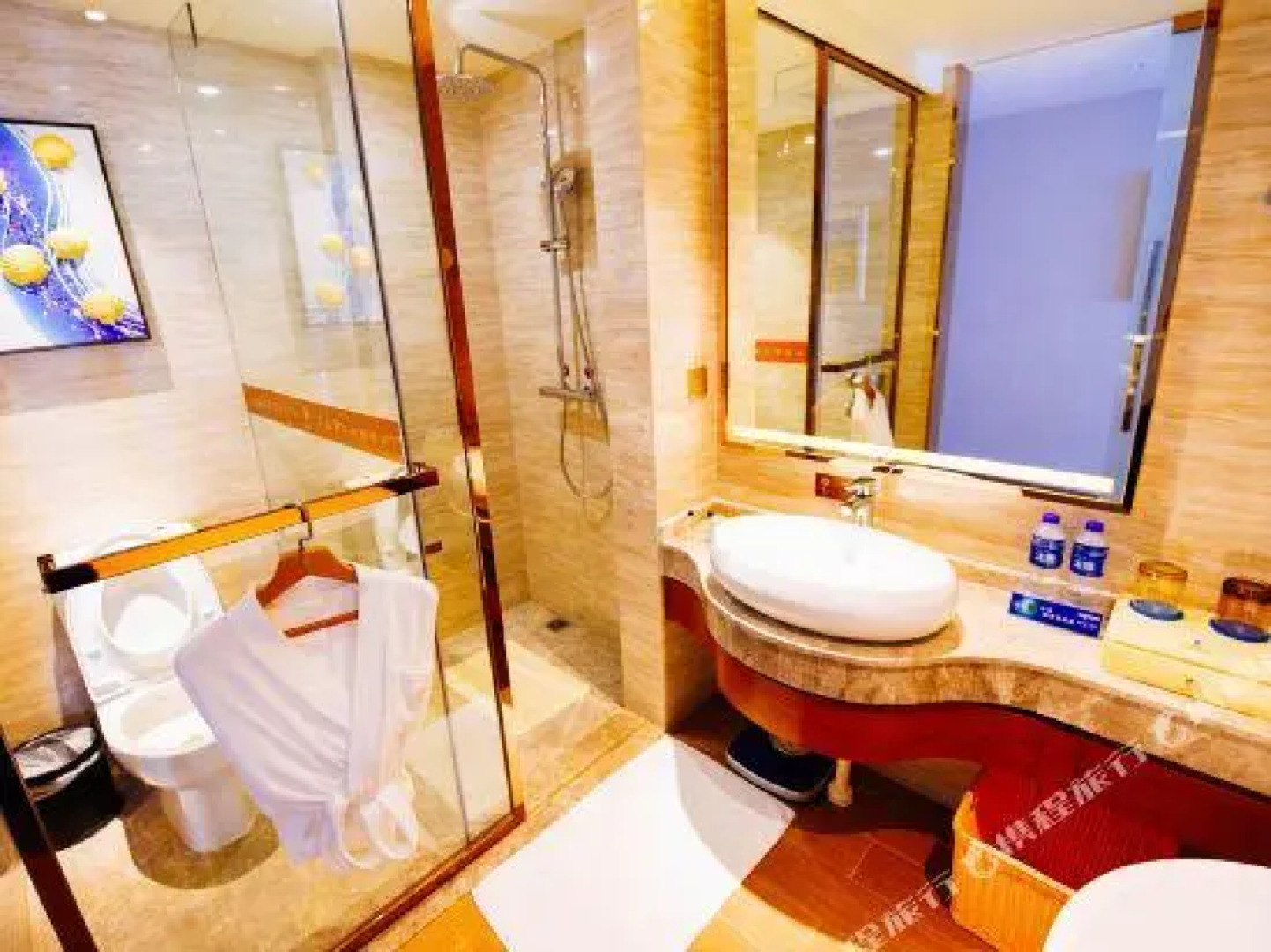 Twin Moon Bay Xianghai Hot Spring Holiday Hotel