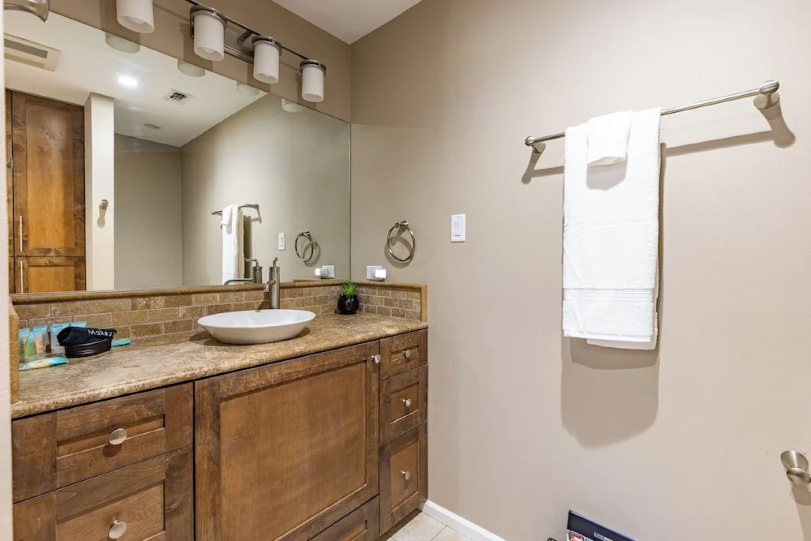 Luxurious Lakehouse With Indoor Pool-hot Tub-fire Pit