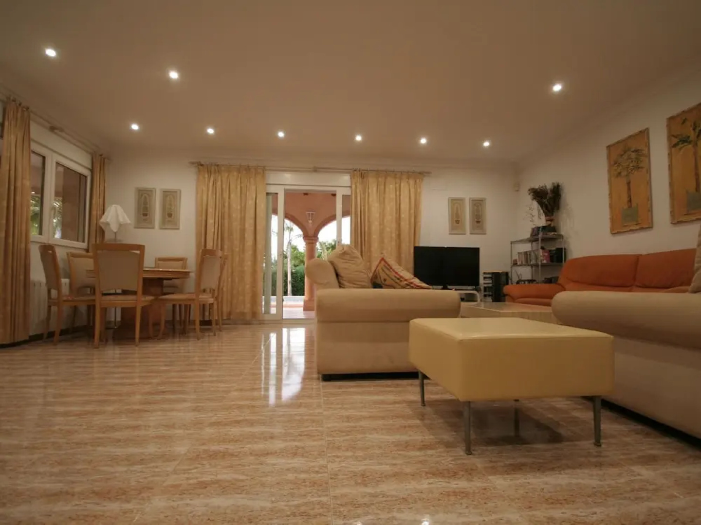 Luxurious Villa with Private Pool in Les Rotes