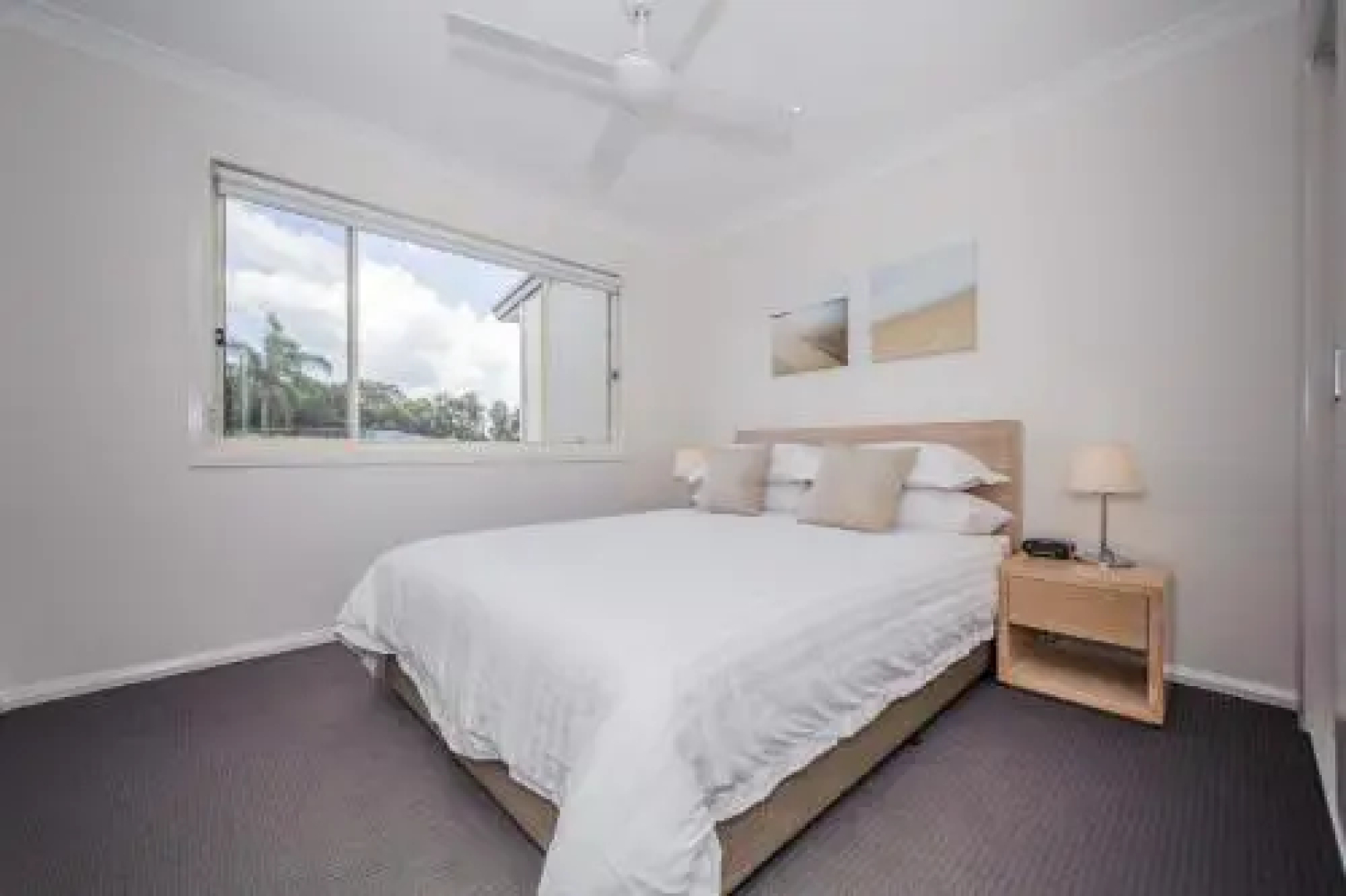 Escape At Nobbys Executive Townhouse 1 74 Pacific Drive