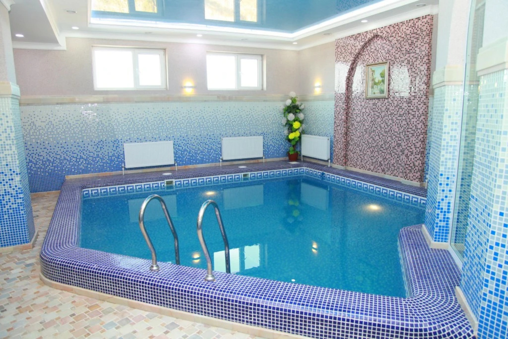 Zarafshan Grand Hotel